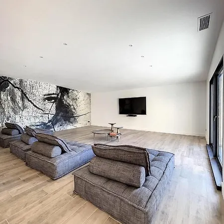 Villa 400m2 piscine intérieure chauffée Agde Extérieur photo
