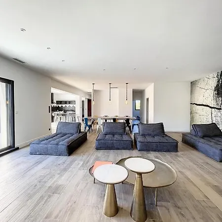 Villa 400m2 piscine intérieure chauffée Agde Extérieur photo