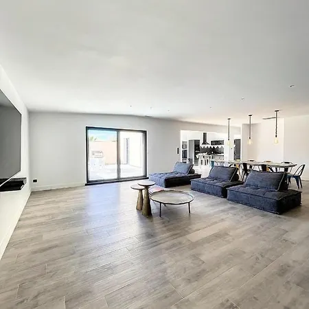 Villa 400m2 piscine intérieure chauffée Agde Extérieur photo