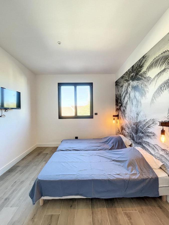 Villa 400m2 Piscine Interieure Tres Calme Agde